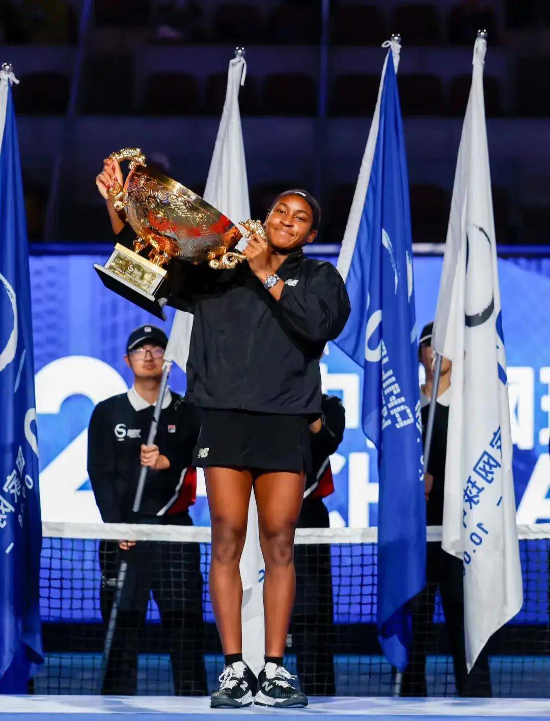 的青年梯队 的青年梯队